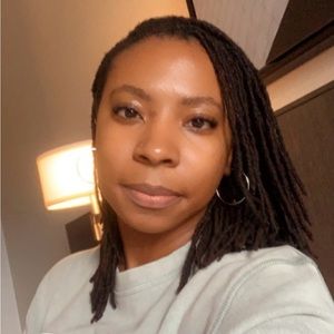 Meet your Posher, Kenzi